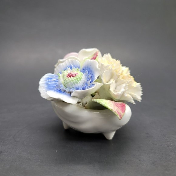 Royale Stratford England Floral China Bouquet in Basket PD11 - Picture 2 of 13